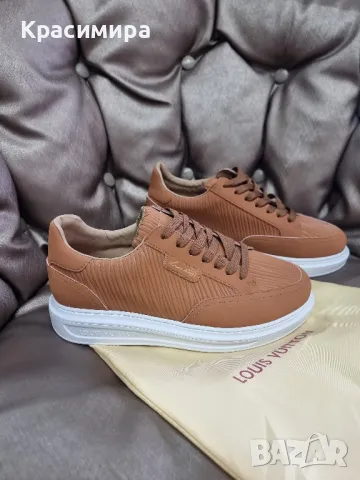 Louis Vuitton налични