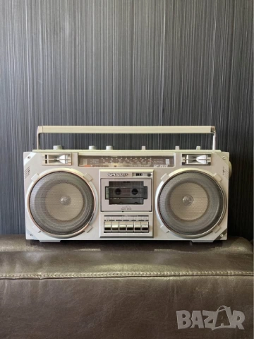	SHARP GF-7474Z VINTAGE RETRO BOOMBOX радио касетофон, снимка 3 - Радиокасетофони, транзистори - 53389097