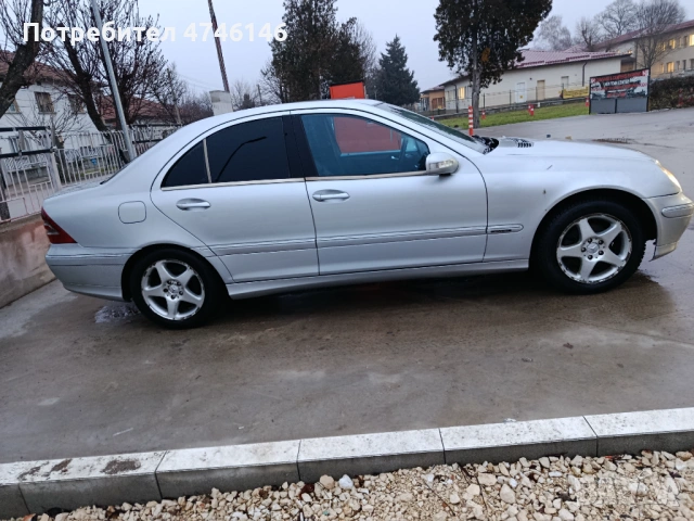 Mercedes W203 2.2 CDi, снимка 3 - Части - 53621604