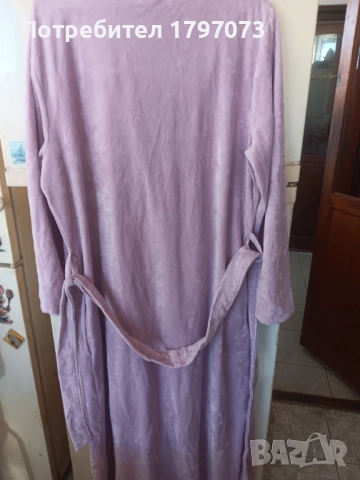 Плюшен пеньоар, снимка 3 - Нощници - 53746862