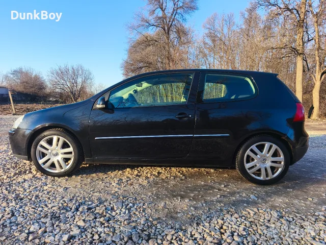 VW Golf 5 1.9 TDI 105 к.с. , снимка 8 - Автомобили и джипове - 55832975