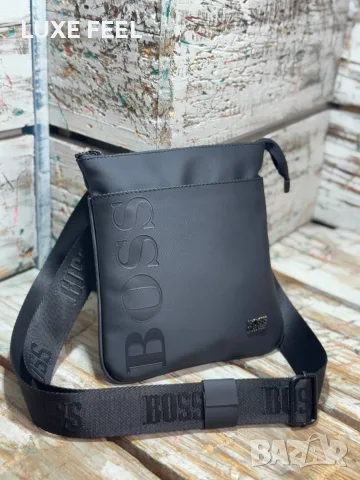 Prada ⚜️Boss ⚜️ Calvin Klein ⚜️Мъжки Чанти , снимка 5 - Чанти - 55943911