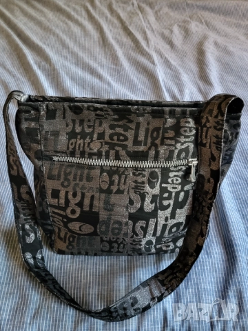 Дамски чанти и ранички, снимка 12 - Раници - 52834103