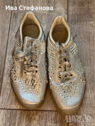 Блестящи сиви ежедневни елегантни удобни маратонки камъни диаманти цирконий 39 номер 