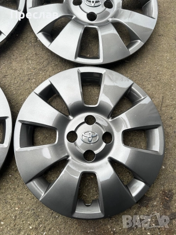 4 броя оригинални тасове за Toyota Yaris 15, снимка 2 - Аксесоари и консумативи - 52778775