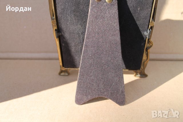 Бронзова рамка за снимка, снимка 8 - Антикварни и старинни предмети - 41808105