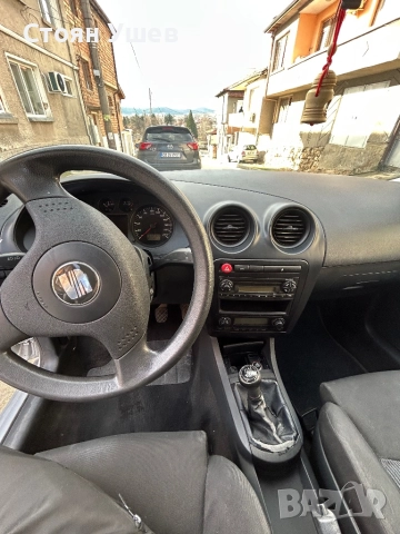 Seat ibiza, снимка 7 - Автомобили и джипове - 52592571