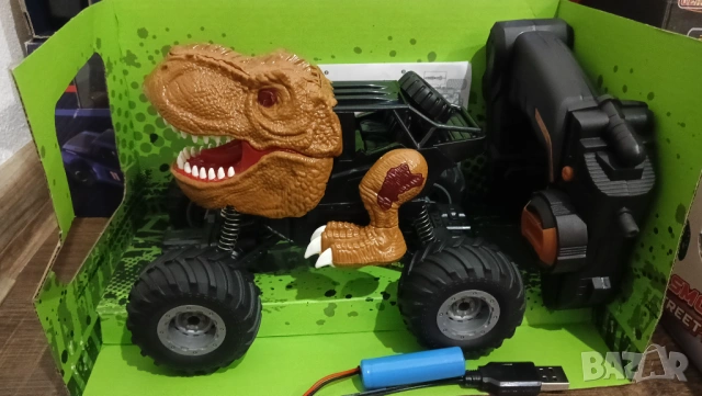 4броя детски коли с дистанционно управление rc джип динозавър състезателна кола бъги звук светлини 1, снимка 7 - Коли, камиони, мотори, писти - 53481562
