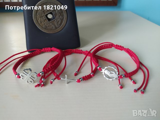 Червена гривна за късмет с елементи от стомана, снимка 3 - Гривни - 33082307