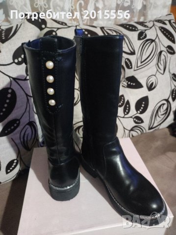 Продавам детски ботуши 