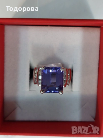 Дамски златен пръстен с 7.7 каратов танзанит и 0.6 карата брилянти.18к.злато, снимка 2 - Пръстени - 53497981