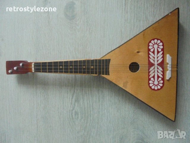 № 8454 Стара детска играчка – малка балалайка (ретро)  , снимка 4 - Други ценни предмети - 53145628