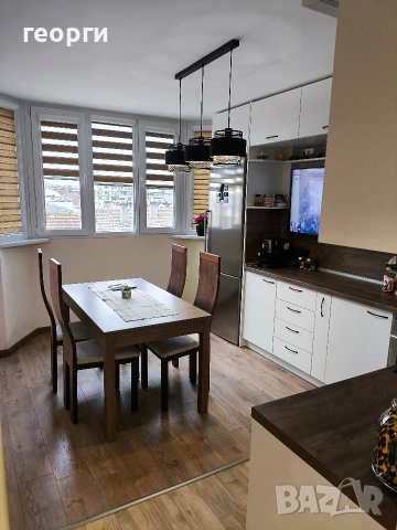 луксозно обзаведена апартамент за краткосрочно наемане