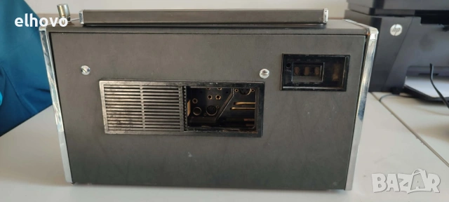 Радио Grundig Satelit Transistor 5000, снимка 3 - Радиокасетофони, транзистори - 53040597
