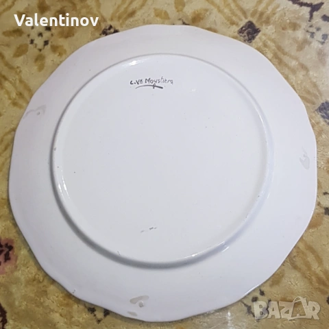 Старинна керамична чиния - Moustiers- Франция , снимка 2 - Чинии - 53210052