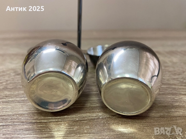 Елегантен винтидж комплект за сол и пипер – керамика със сребърно покритие, с поставка, снимка 6 - Антикварни и старинни предмети - 52845093