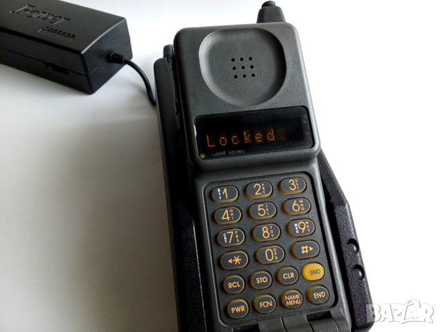 Стари GSM Мобилни телефони Nokia,Motorola,Benefon и др, снимка 7 - Антикварни и старинни предмети - 44741207