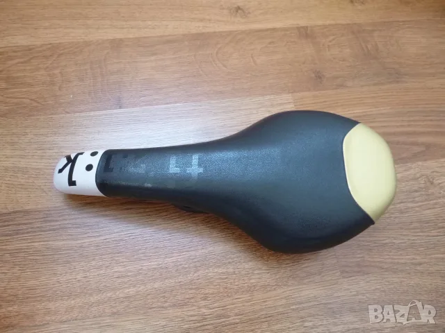Седалка Fizik Tundra 2, снимка 2 - Аксесоари за велосипеди - 55830956