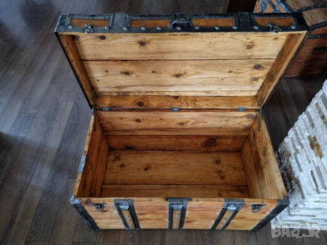 Стар сандък/ракла/скрин/ два броя, снимка 6 - Антикварни и старинни предмети - 51853439
