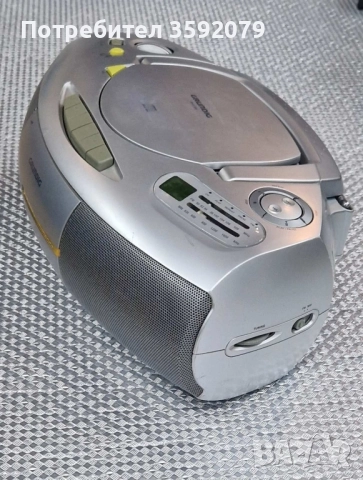Касетофон / CD радио Grundig RRCD 1300, снимка 4 - Радиокасетофони, транзистори - 52283137