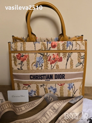 Dior лимитирана прекрасна дамска чанта , снимка 3 - Чанти - 52558898