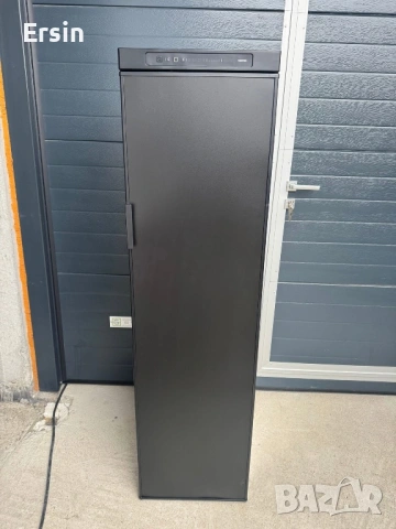 Хладилник Thetford N4142E+ (SLiM) Работи на : 12/220/газ (Свален от чисто нов Кемпер) 