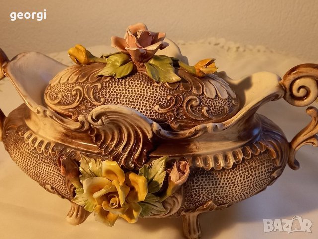 Антична италианска бисквитиера V. Bassano , снимка 3 - Декорация за дома - 36030613
