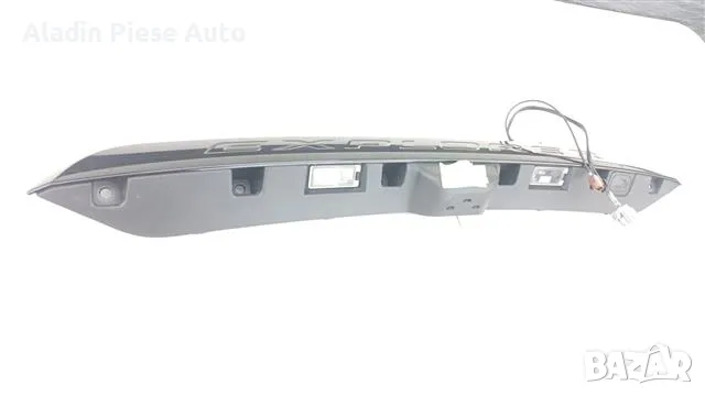 Орнамент на задната врата на Ford Explorer година 2019 2020 2021 2022 код LB5B-S42509, LB5BS42509 , снимка 4 - Аксесоари и консумативи - 49552530