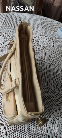 нова бежова чанта с къса и дълга дръжка, снимка 7 - Чанти - 52133461