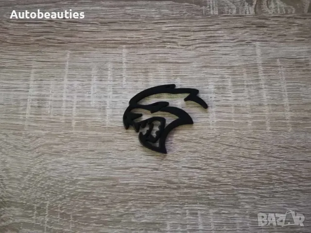 Hellcat лого черна емблема лява