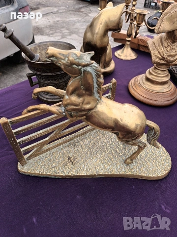 Бронзов кон сувенир