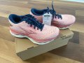 Дамски обувки за бягане Mizuno Wave Sky 6, 38 EU, снимка 1 - Маратонки - 41961286