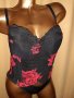 PURE 85/90 C Черен корсет на големи червени рози  , снимка 2