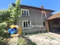 Двуетажна къща с в село Орешец, обл. Хасково, снимка 2