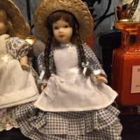 Колекционерски порцеланови кукли , снимка 2 - Колекции - 42735823
