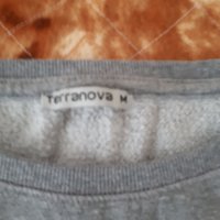 Ватирана блузка на Terranova, снимка 2 - Блузи с дълъг ръкав и пуловери - 34413082