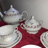 Разкошен порцеланов сервиз за чай -Полша- пълен комплект, снимка 8 - Антикварни и старинни предмети - 35882439