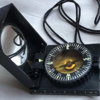 стар бакелитен компас - DDR, снимка 2 - Антикварни и старинни предмети - 41908251