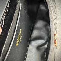 Balenciaga чанта, снимка 9 - Чанти - 40339933