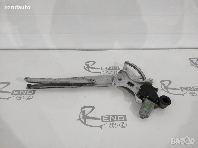 Преден десен стъклоповдигач Toyota Corolla Verso 2001-2003 85710-13030, снимка 1