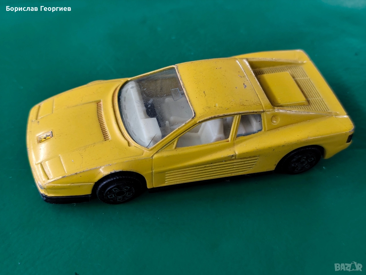 Количка burago ferrari testarossa 1/43 1984 г, снимка 1
