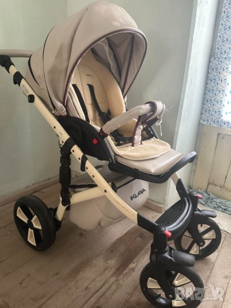 Детска количка Kuga 3 в 1 цвят бежов, снимка 1