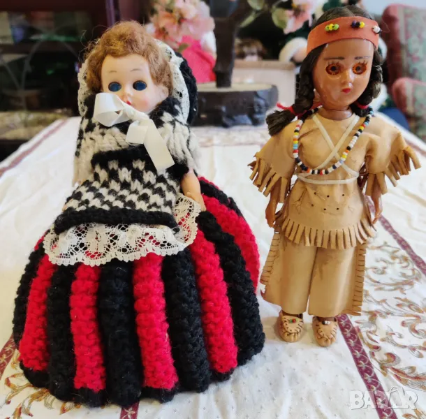 Кукли в национална носия., снимка 1