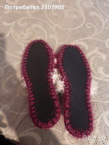 Продавам ръчно плетени чехли , снимка 1