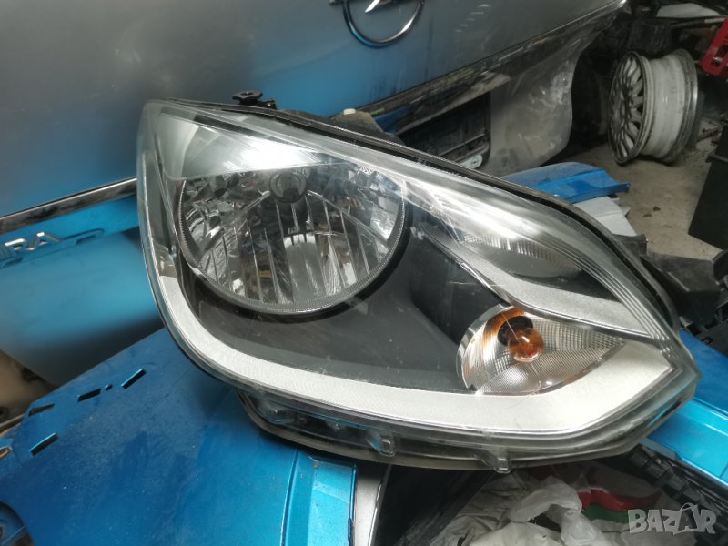 Десен фар за Фолксваген Ъп 2014 година, снимка 1