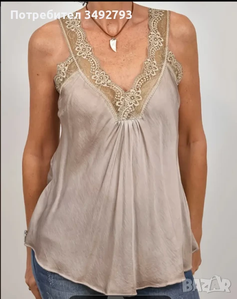 Дамски топ сатенен, снимка 1