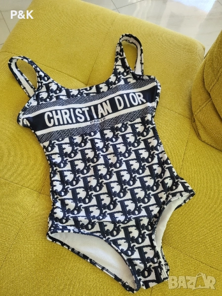 Цял бански , снимка 1