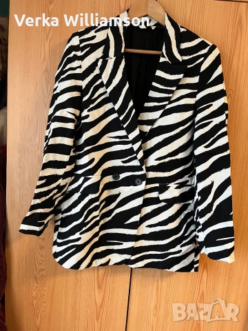 Дамско сако бяло и черно L/XL (40/42)