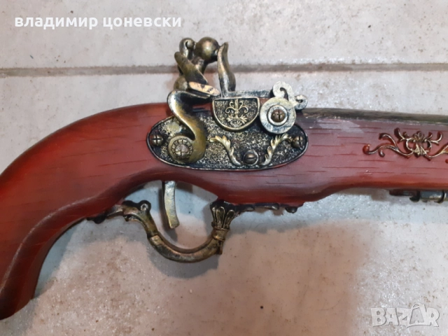 Стар красив кремъчен пистолет,пищов,оръжие, снимка 2 - Колекции - 42703780