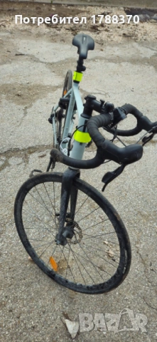 ШОСЕЕН ВЕЛОСИПЕД ЗА ВЕЛОТУРИЗЪМ RC120, С ДИСКОВИ СПИРАЧКИ, СВЕТЛОСИВ, снимка 2 - Велосипеди - 53499614